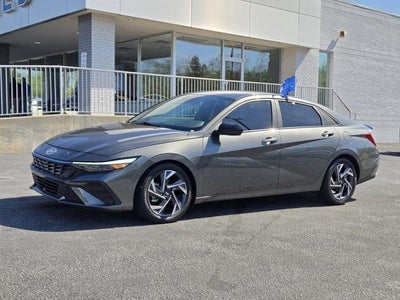 2025 Hyundai Elantra SEL Sport 4DR Sedan