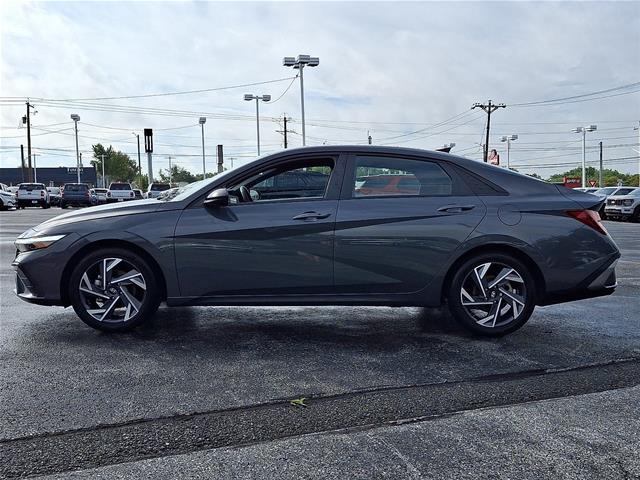 2025 Hyundai Elantra - $20,190