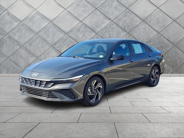 2025 Hyundai Elantra - $22,792