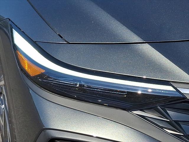 2025 Hyundai Elantra - $22,792