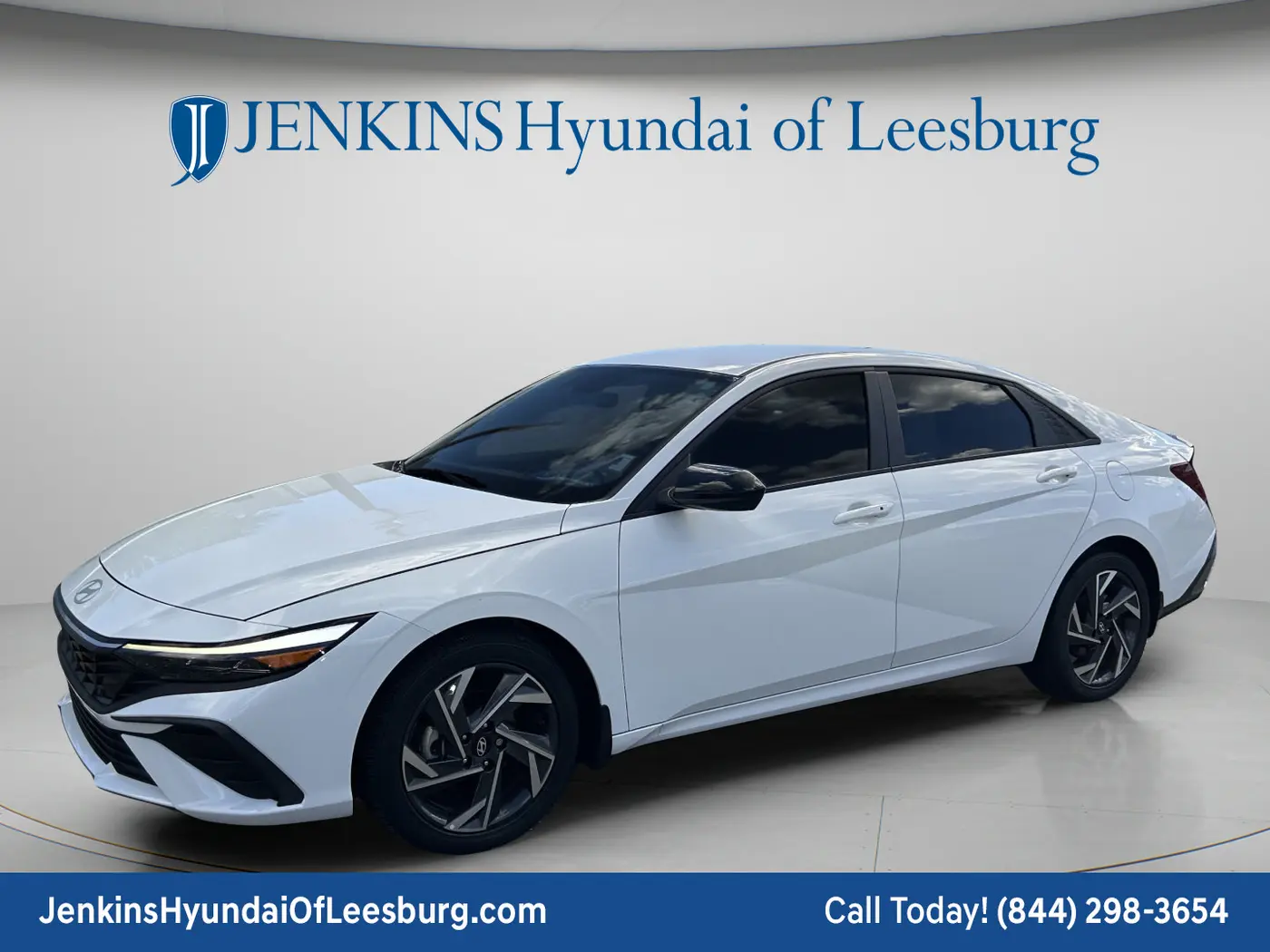 2025 Hyundai Elantra - $21,775