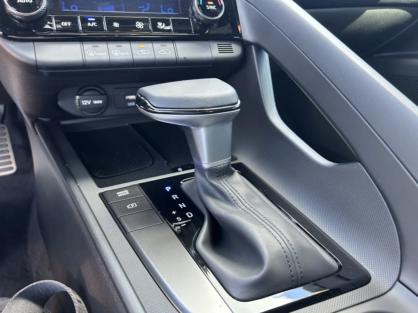 2025 Hyundai Elantra - $21,775