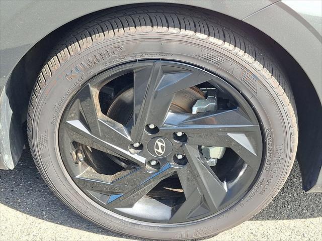 2026 Hyundai Elantra - $19,090