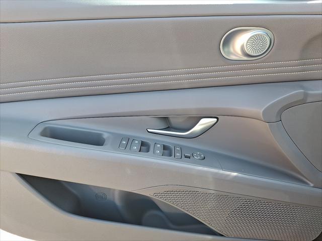 2026 Hyundai Elantra - $19,090