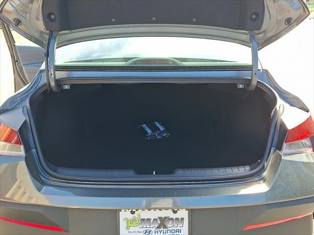 2026 Hyundai Elantra - $19,090