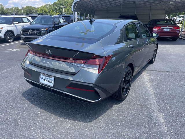 2026 Hyundai Elantra - $22,500