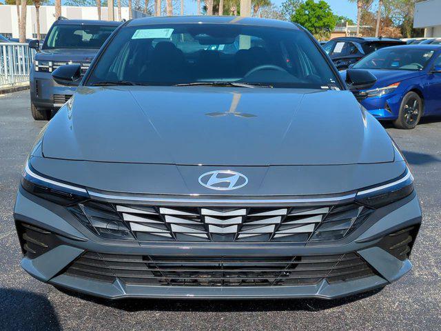 2026 Hyundai Elantra - $25,618