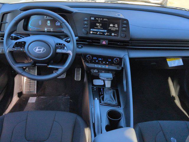 2026 Hyundai Elantra - $25,618