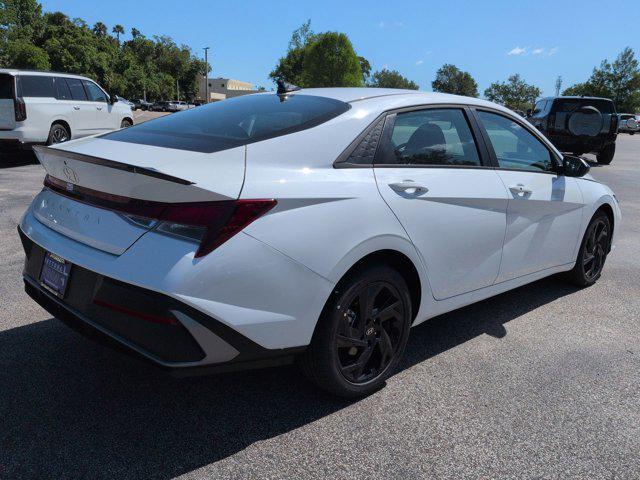 2026 Hyundai Elantra - $25,013