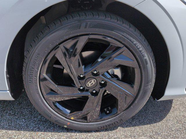 2026 Hyundai Elantra - $25,013