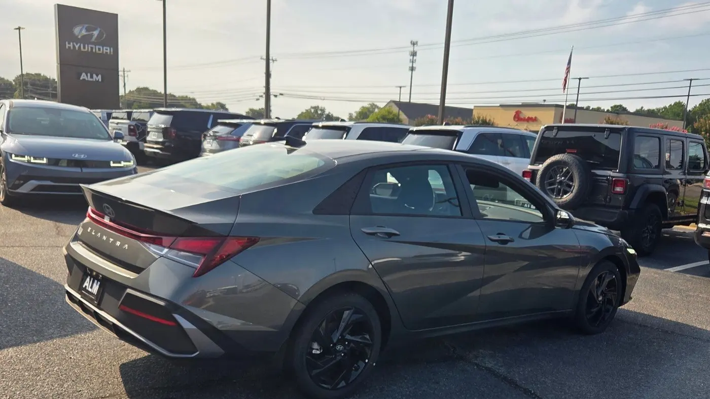 2026 Hyundai ELANTRA SEL Sport