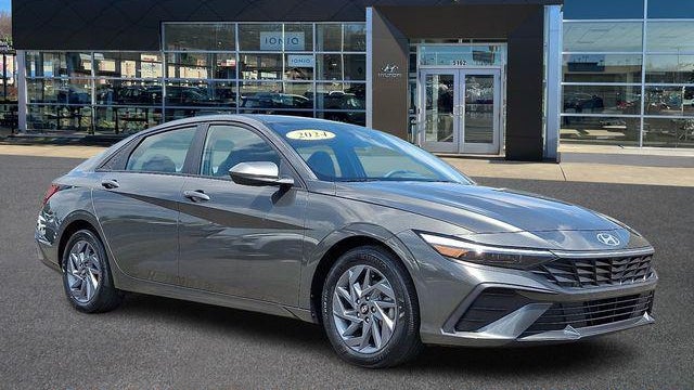 Preowned 2024 Hyundai ELANTRA SEL for Sale