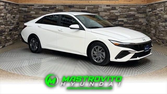 Preowned 2024 Hyundai ELANTRA SEL for Sale