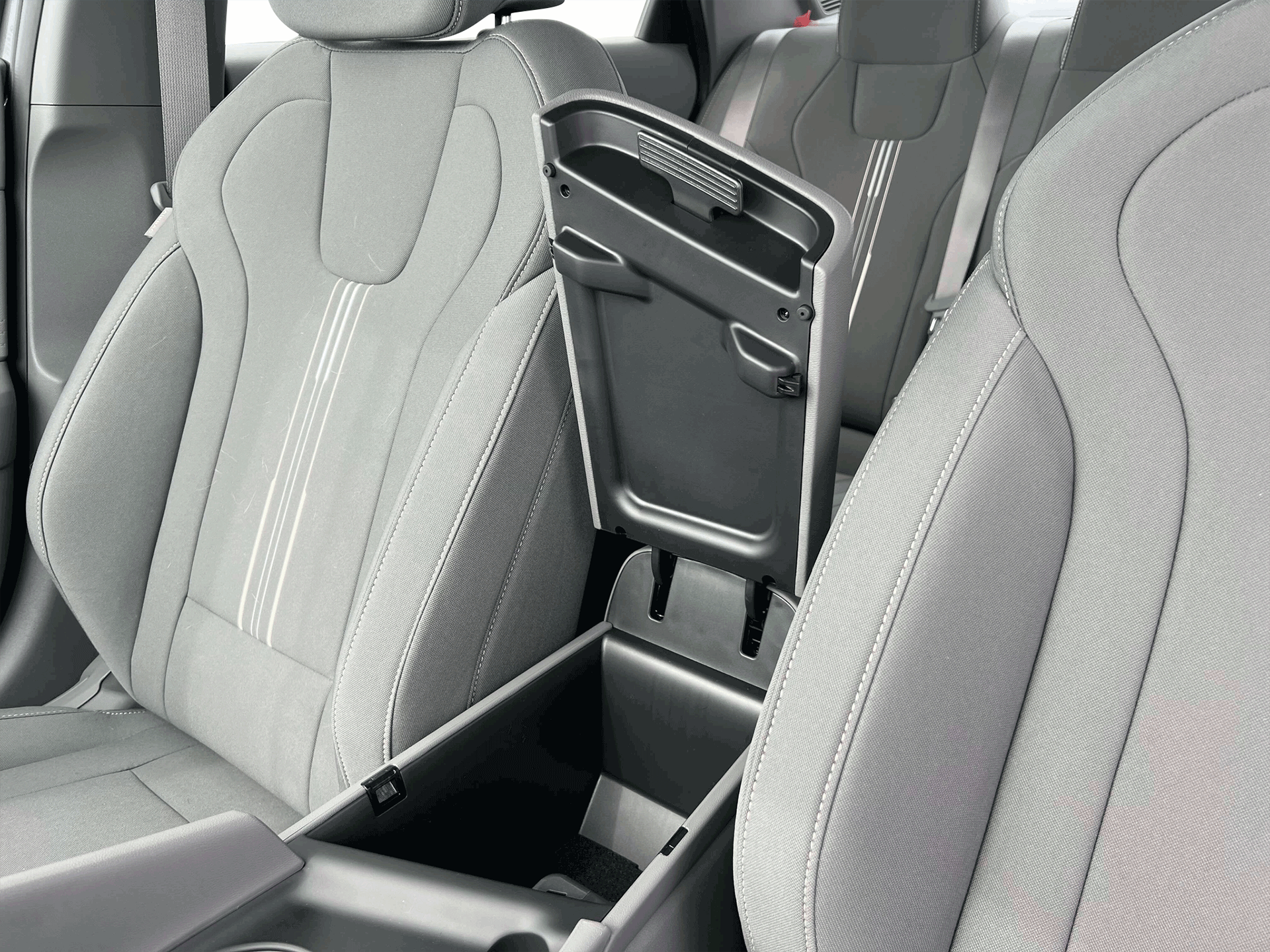 2024 Hyundai Elantra - $16,998