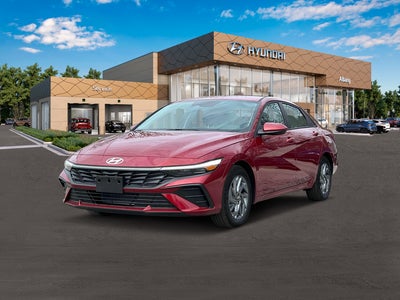 2024 Hyundai Elantra SEL 4DR Sedan