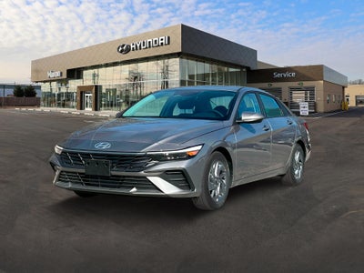 2024 Hyundai Elantra SEL 4DR Sedan