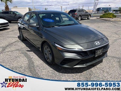 2024 Hyundai Elantra SEL 4DR Sedan
