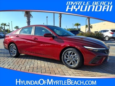 2024 Hyundai Elantra SEL 4DR Sedan