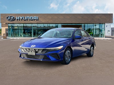 2024 Hyundai Elantra SEL 4DR Sedan