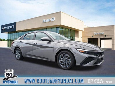 2024 Hyundai Elantra SEL 4DR Sedan
