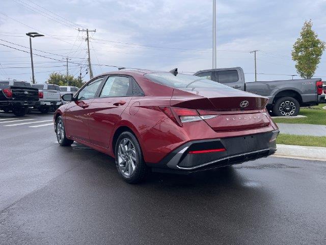 2024 Hyundai Elantra - $21,304