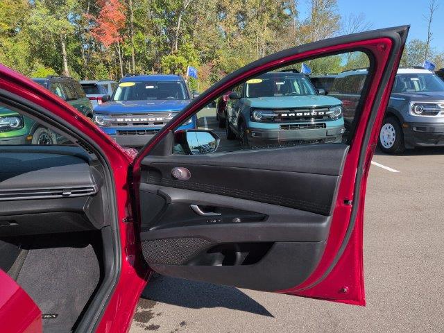 2024 Hyundai Elantra - $21,304