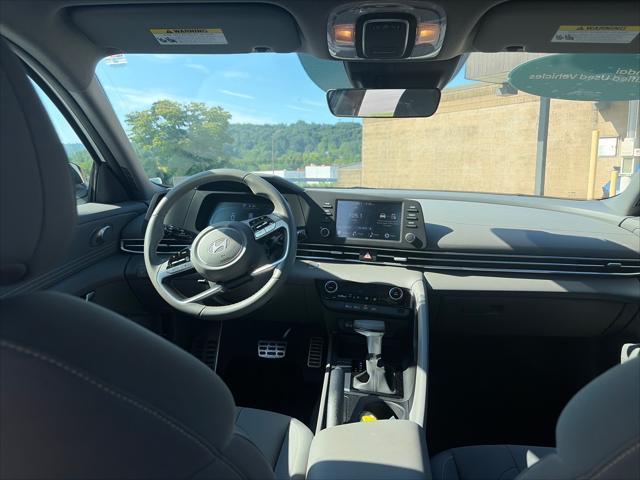 2025 Hyundai Elantra - $22,136