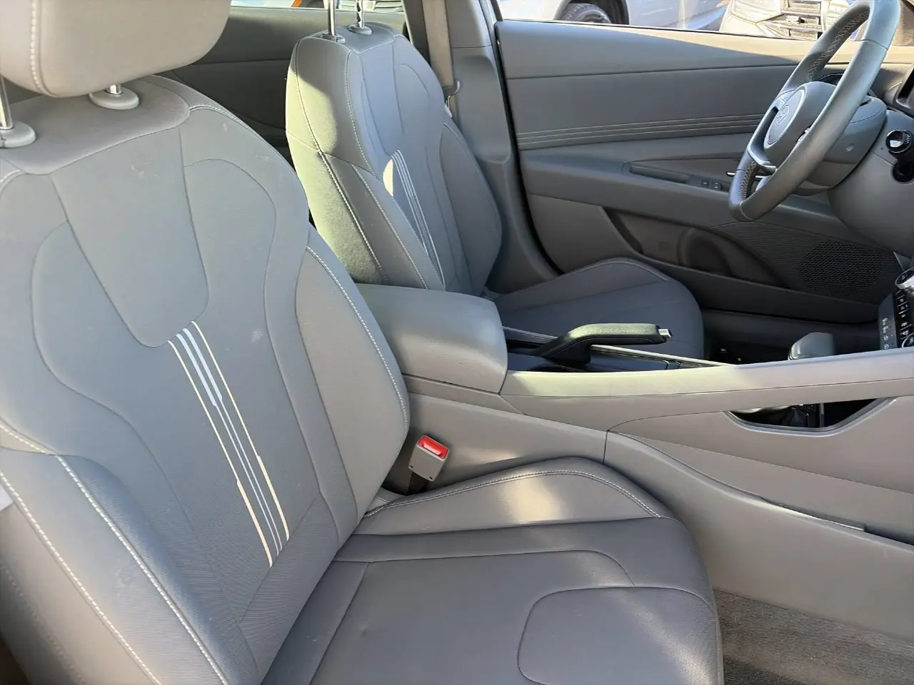 2025 Hyundai Elantra - $21,787
