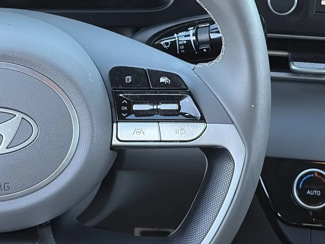 2025 Hyundai Elantra - $21,787