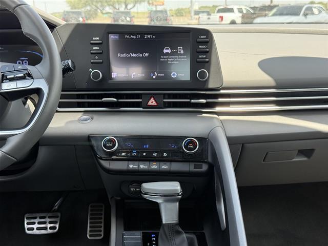 2025 Hyundai Elantra - $22,940