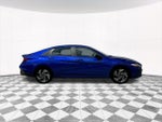 2025 Elantra Thumbnail 14