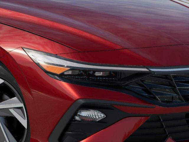 2025 Hyundai Elantra - $21,129