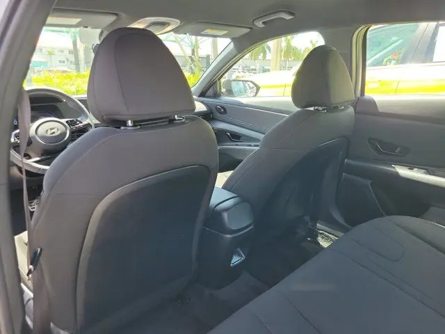2025 Hyundai Elantra - $19,340