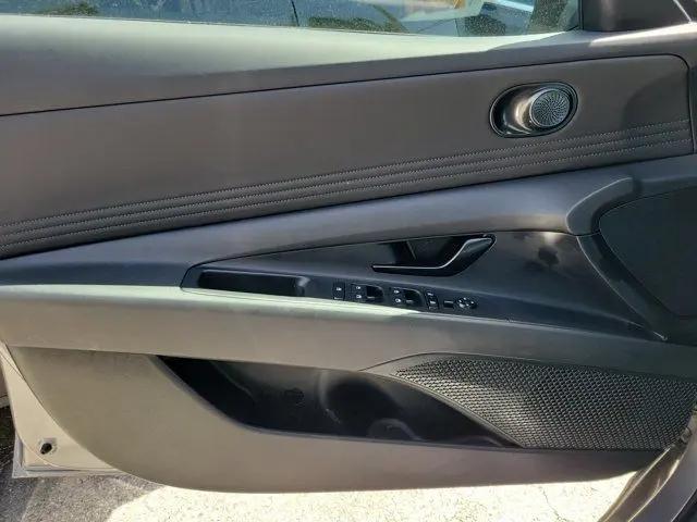 2025 Hyundai Elantra - $19,340