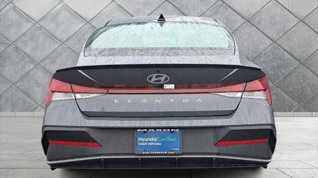 2025 Hyundai ELANTRA SEL Sport