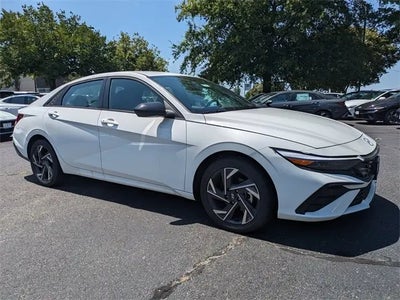 2025 Hyundai Elantra SEL Sport 4DR Sedan