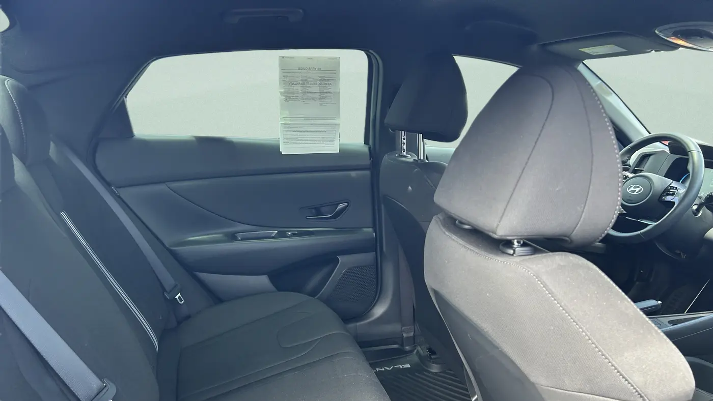 2025 Hyundai ELANTRA SEL Sport