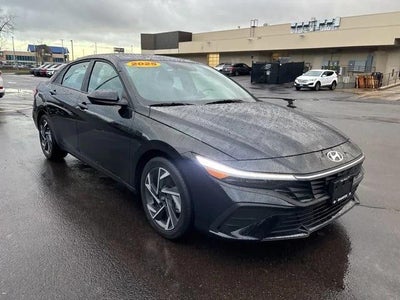 2025 Hyundai Elantra SEL Sport 4DR Sedan