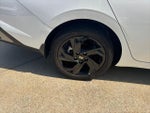 2026 Elantra Thumbnail 17