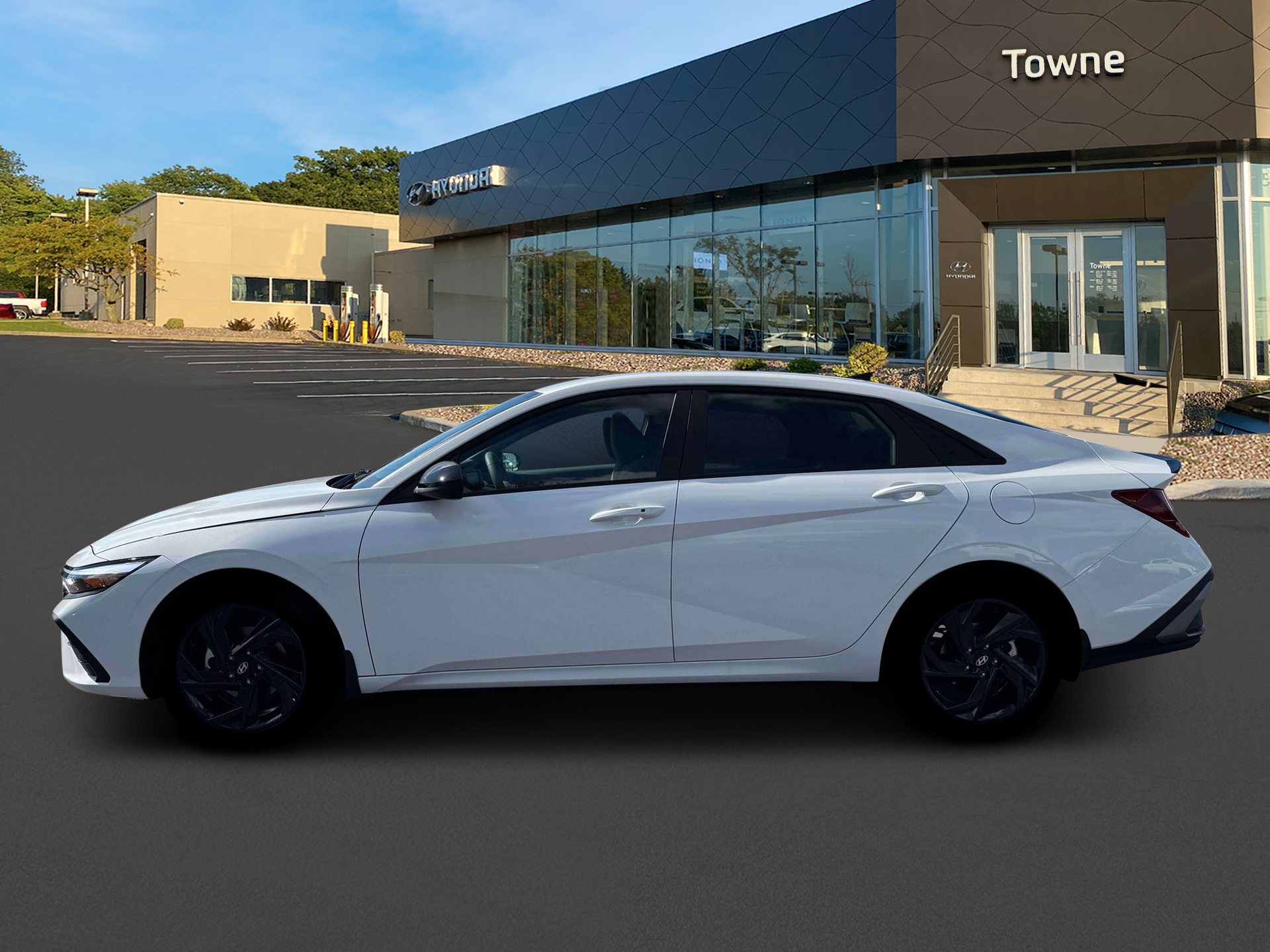 2026 Hyundai Elantra - $23,495