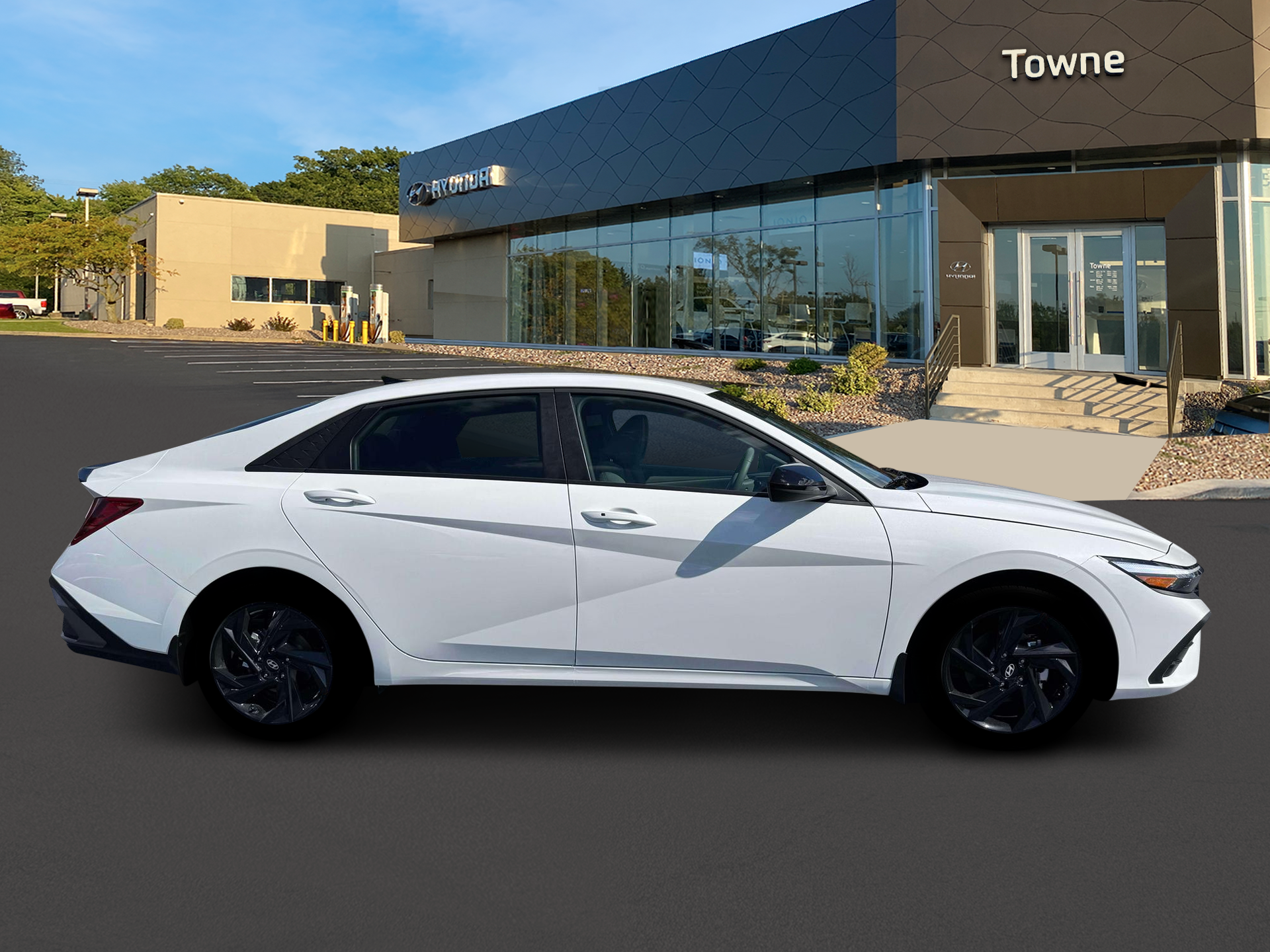 2026 Hyundai Elantra - $23,495