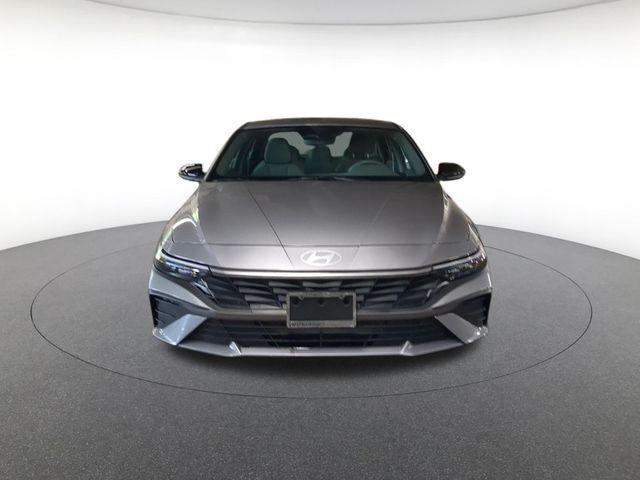 2026 Hyundai Elantra - $22,300