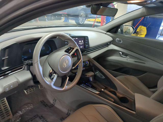 2026 Hyundai Elantra - $22,300