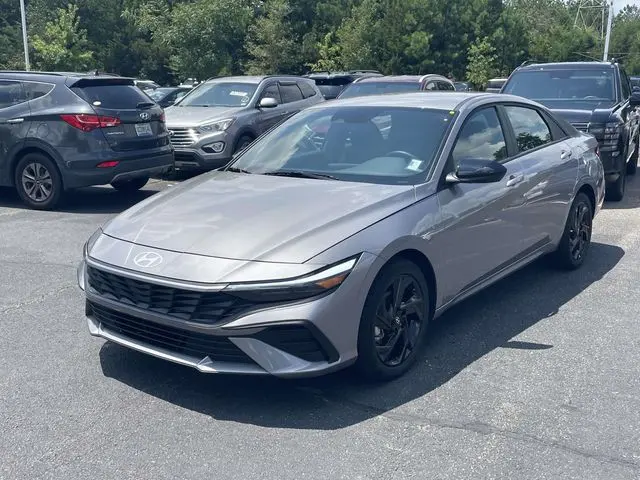 2026 Hyundai Elantra - $22,500