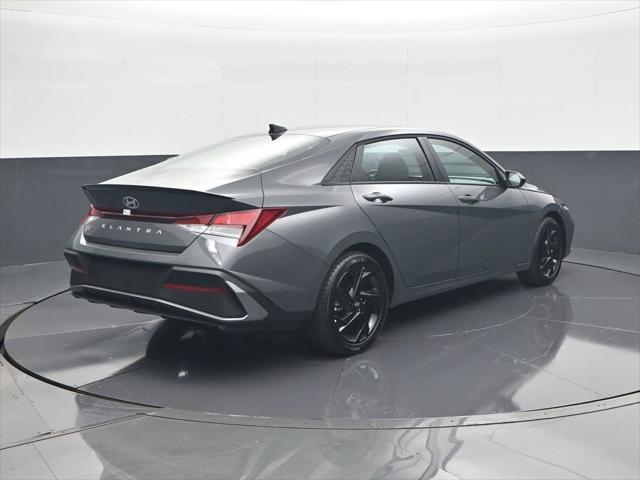 2026 Hyundai Elantra - $23,396