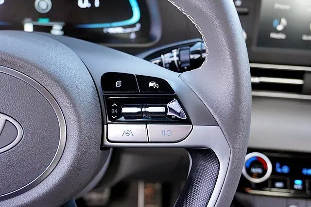 2026 Hyundai Elantra - $21,744