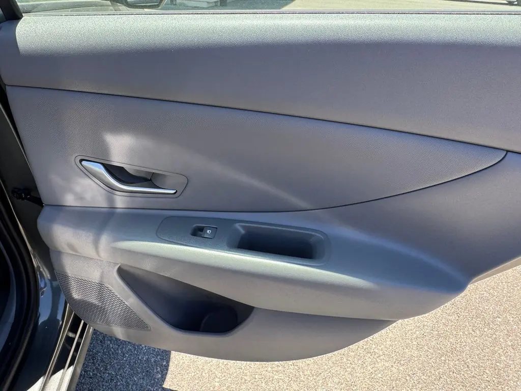 2026 Hyundai Elantra - $21,744