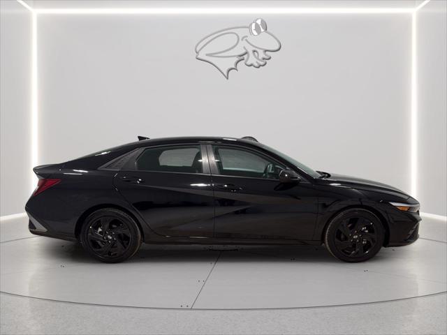 2026 Hyundai Elantra - $22,600