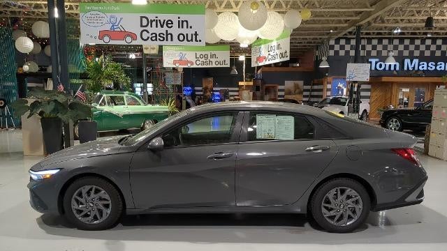 2024 Hyundai ELANTRA SEL