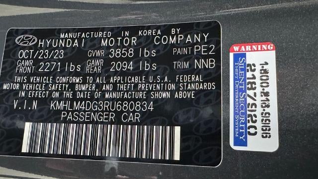 2024 Hyundai ELANTRA SEL